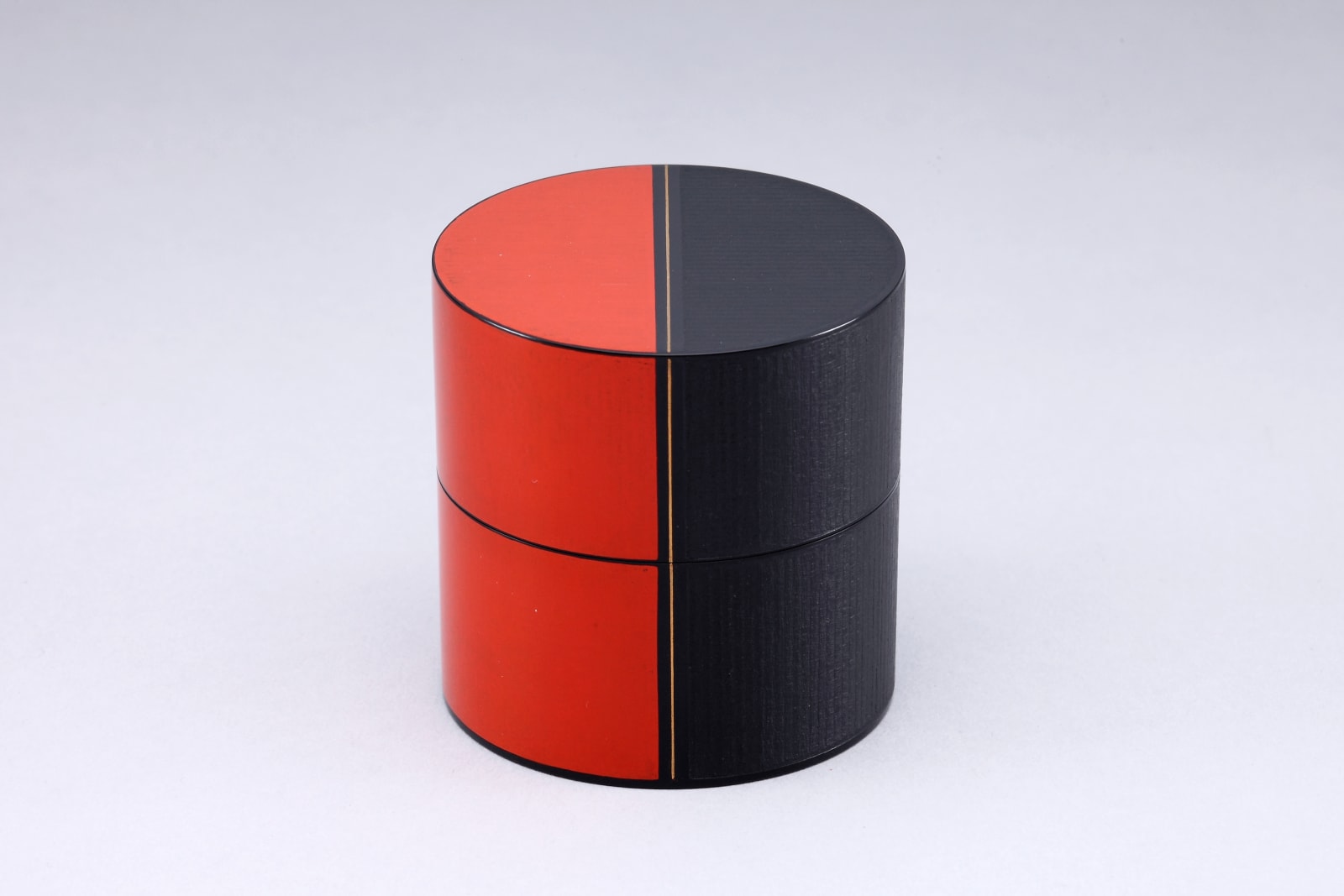 Yamagishi Kazuo, Cylindrical Tea Caddy with Design in Chinkoku and Inlay, “Two Rivers,”, 2021
