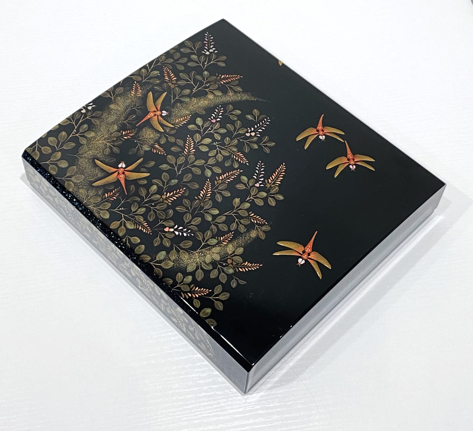 Sakamoto Yasunori, Paper Box with Design in Maki-e