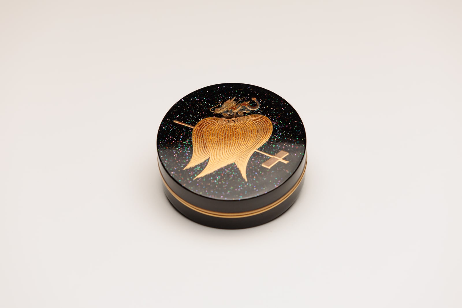 Suzutani Toyoshi, Incense Container, “Chikubu Island”, 2017