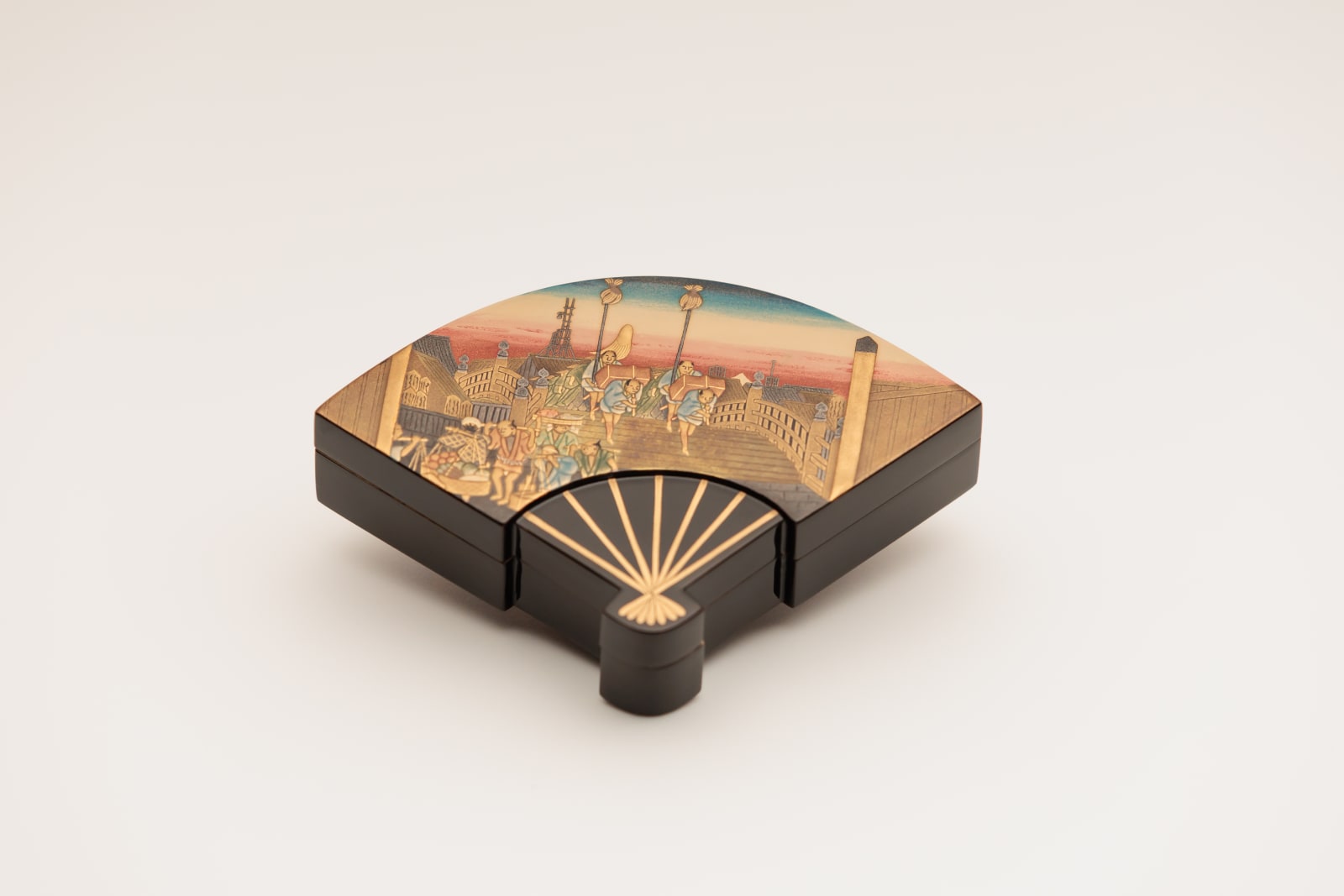 Chahira Issai of Senshudo, Incense Container, “Nihonbashi”, 2023