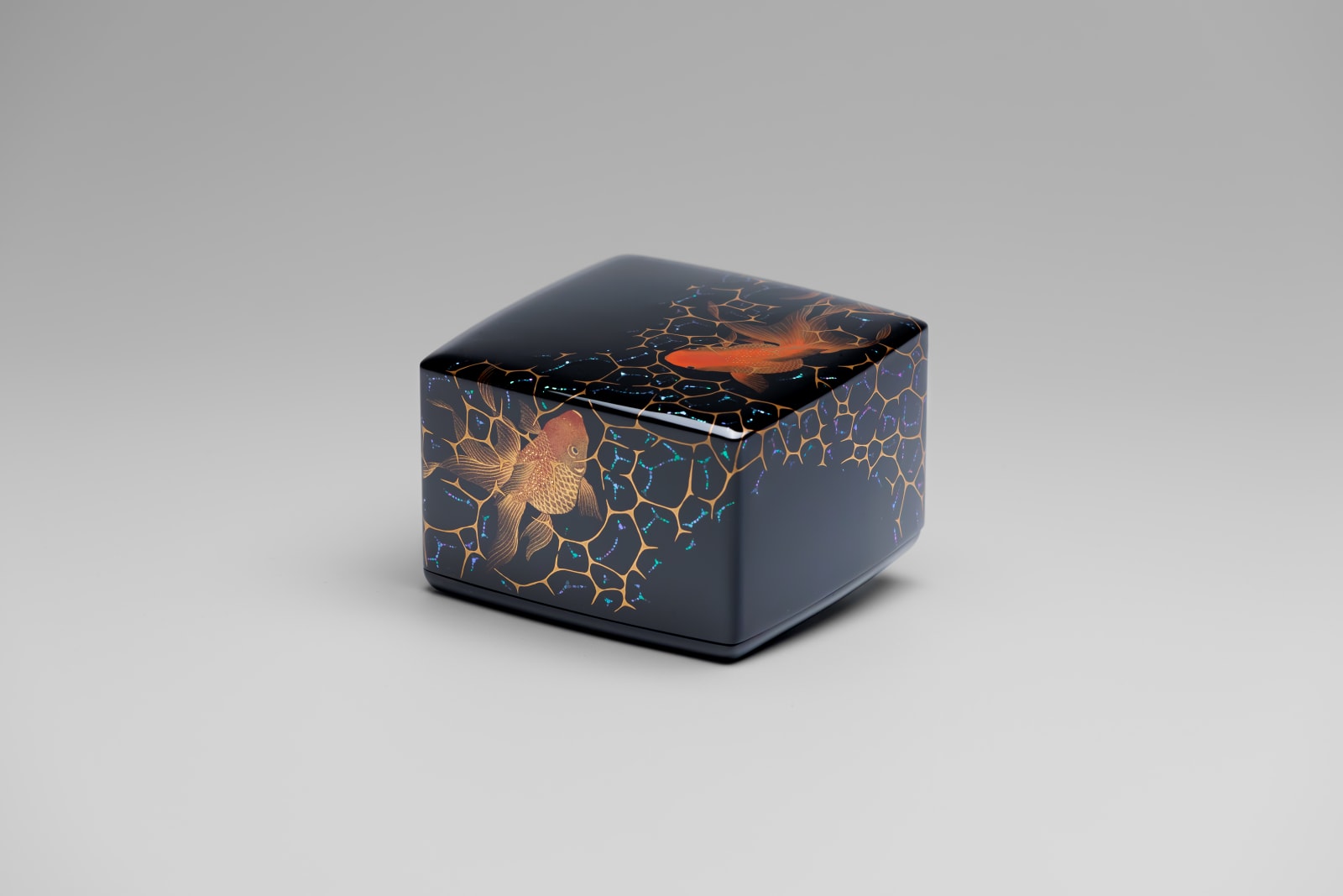 Nakamuro Sōichirō, Box with Design in Maki-e, “Roppling”, 2024