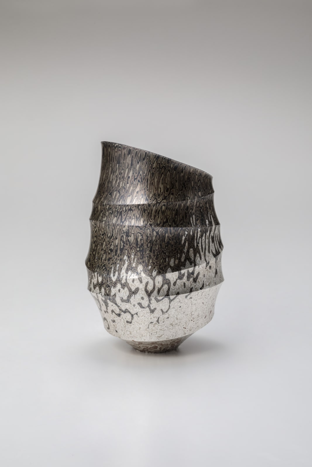 Sako Ryuhei, Mokume-gane Uchidashi Shinogi Vase 01, 2020