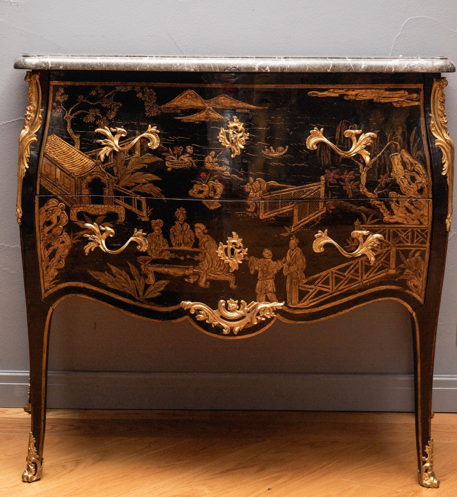 Unknown, A LOUIS XV GILT BRONZE MOUNTED ORIENTAL LACQUER COMMODE , Paris, date circa 1740-50