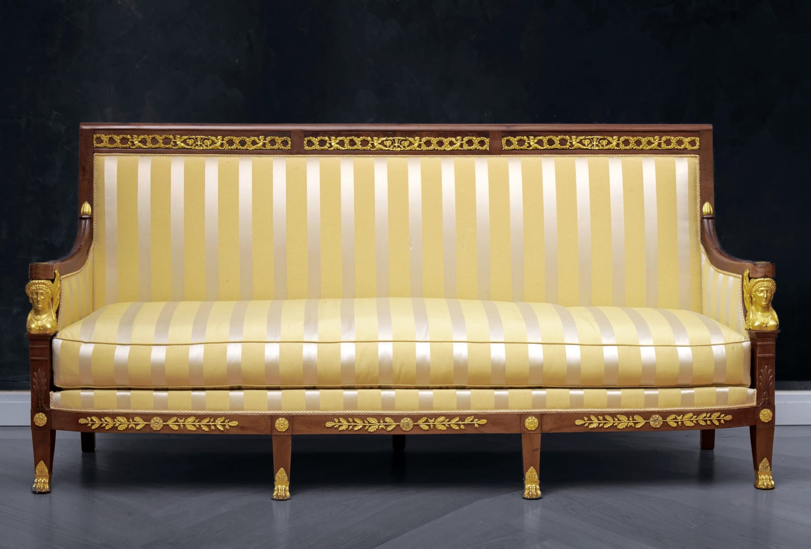 Etienne-François Quenne, A suite of Restauration seating furniture, containing a pair of bergères, a set of 6 fauteuils and a canapé by Etienne-François Quenne, Paris, date circa 1825