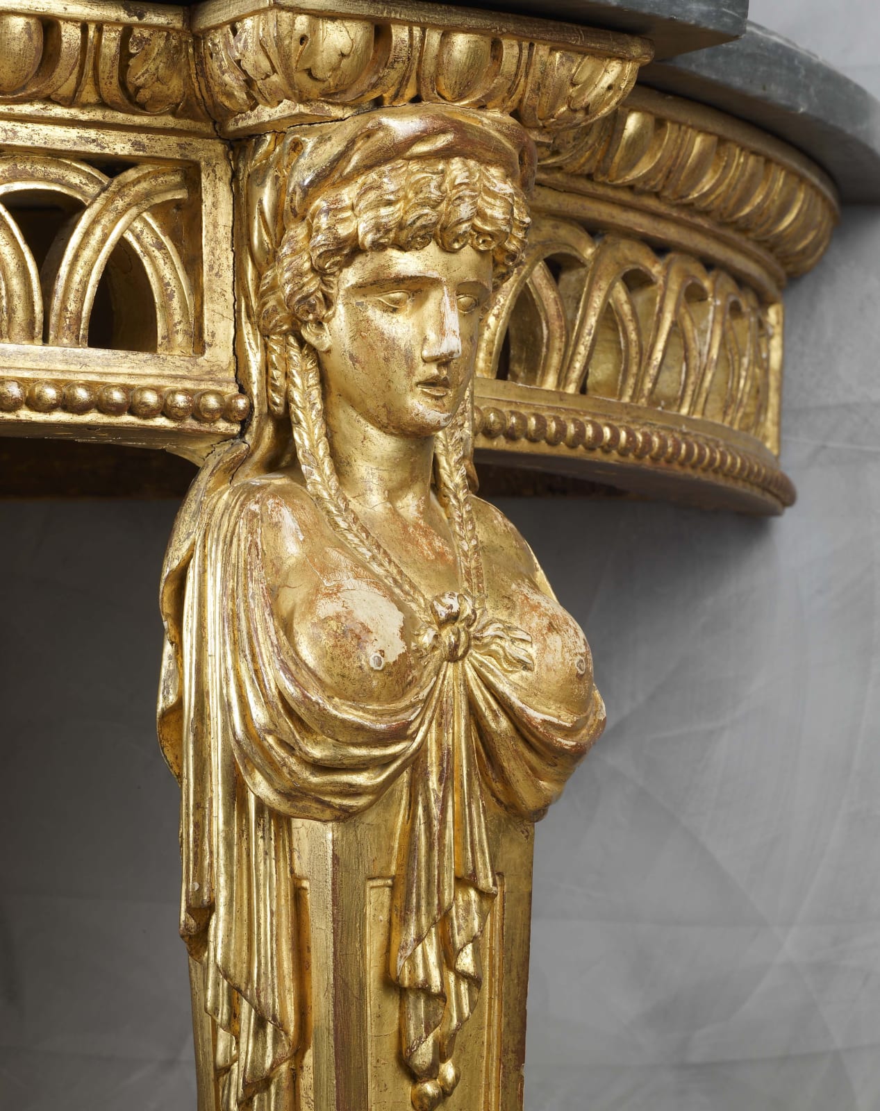 Unknown, A Louis XVI demi-lune console, Paris, date circa 1785