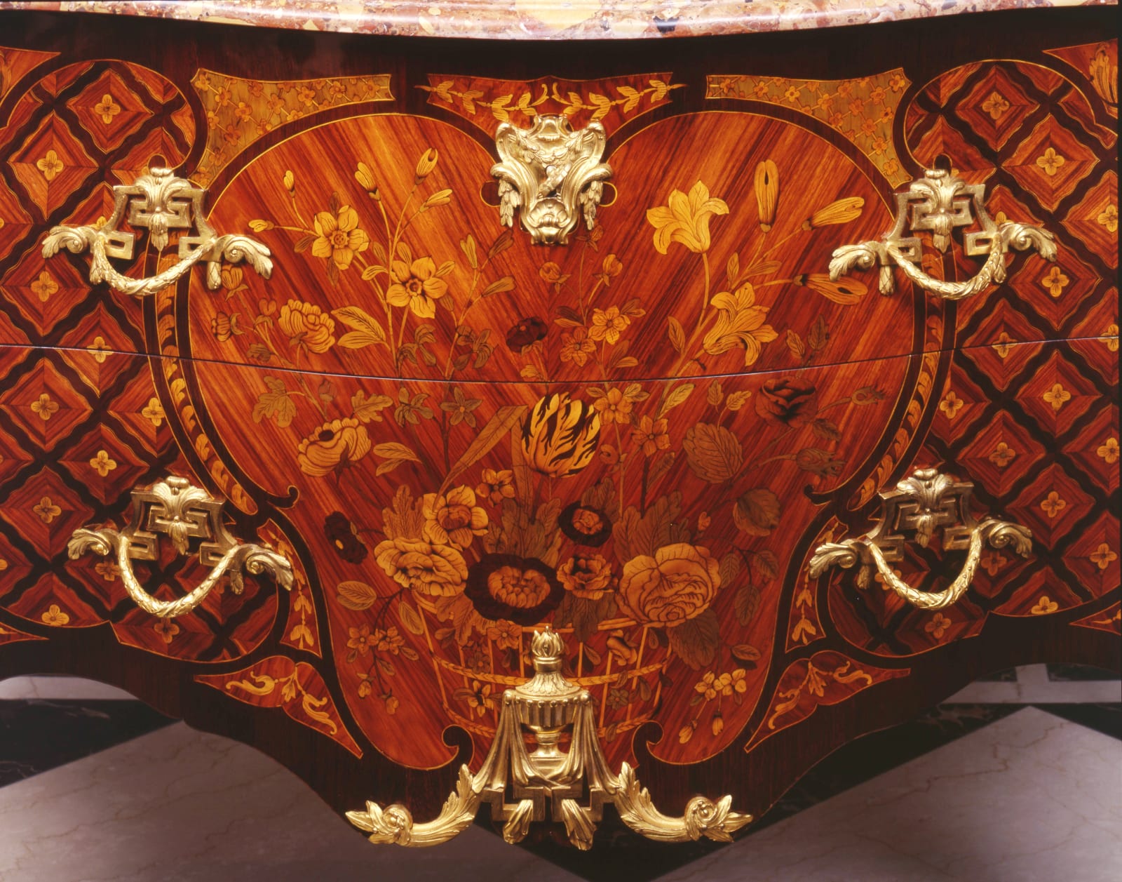 Charles-Michel Cochois , A Louis XV Transition Louis XVI commode by Charles-Michel Cochois and Léonard Boudin, Paris, date circa 1760-65
