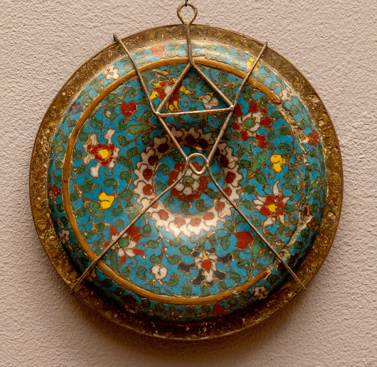 Unknown, A CHINESE MID SIXTEENTH CENTURY MING CLOISONNÉ ENAMEL DISH, China, date circa 1550