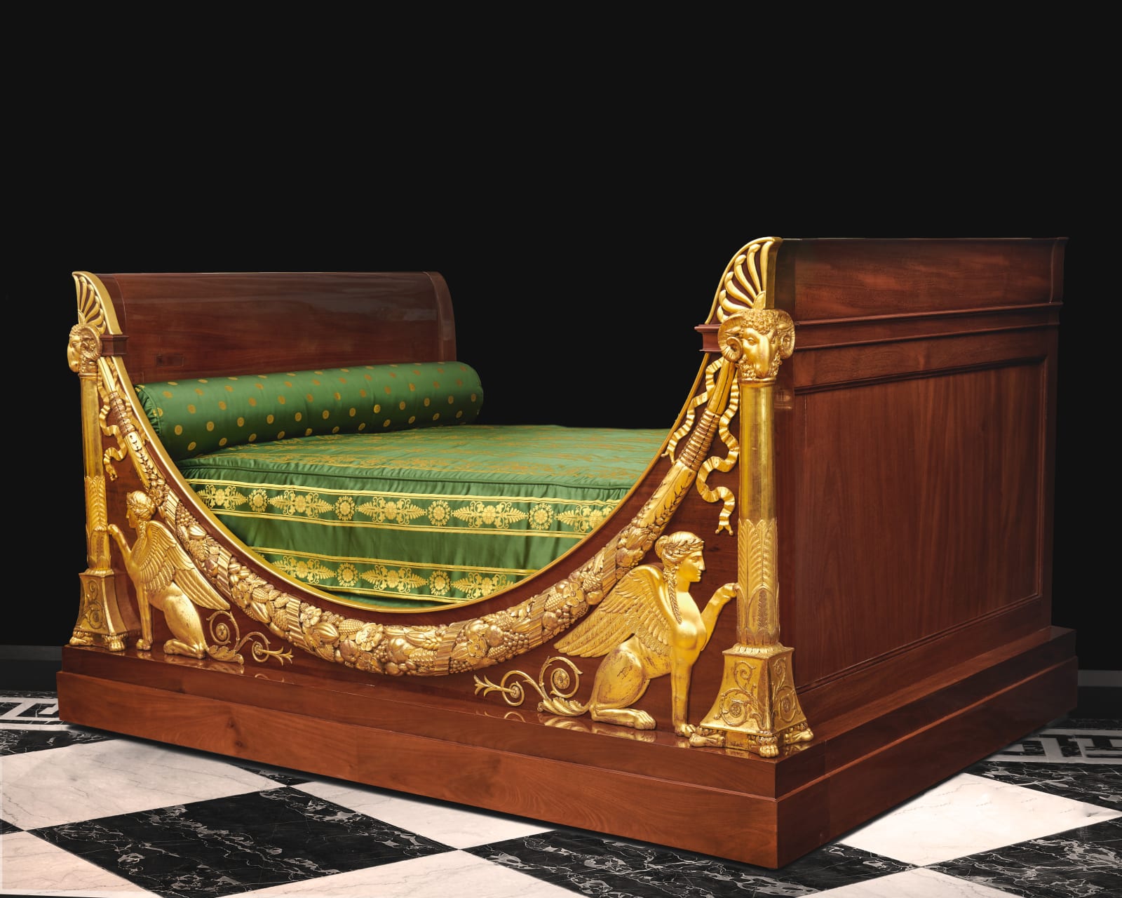 Jacob Frères, A highly important Directoire lit en bateau by Jacob Frères, Paris, date 1800