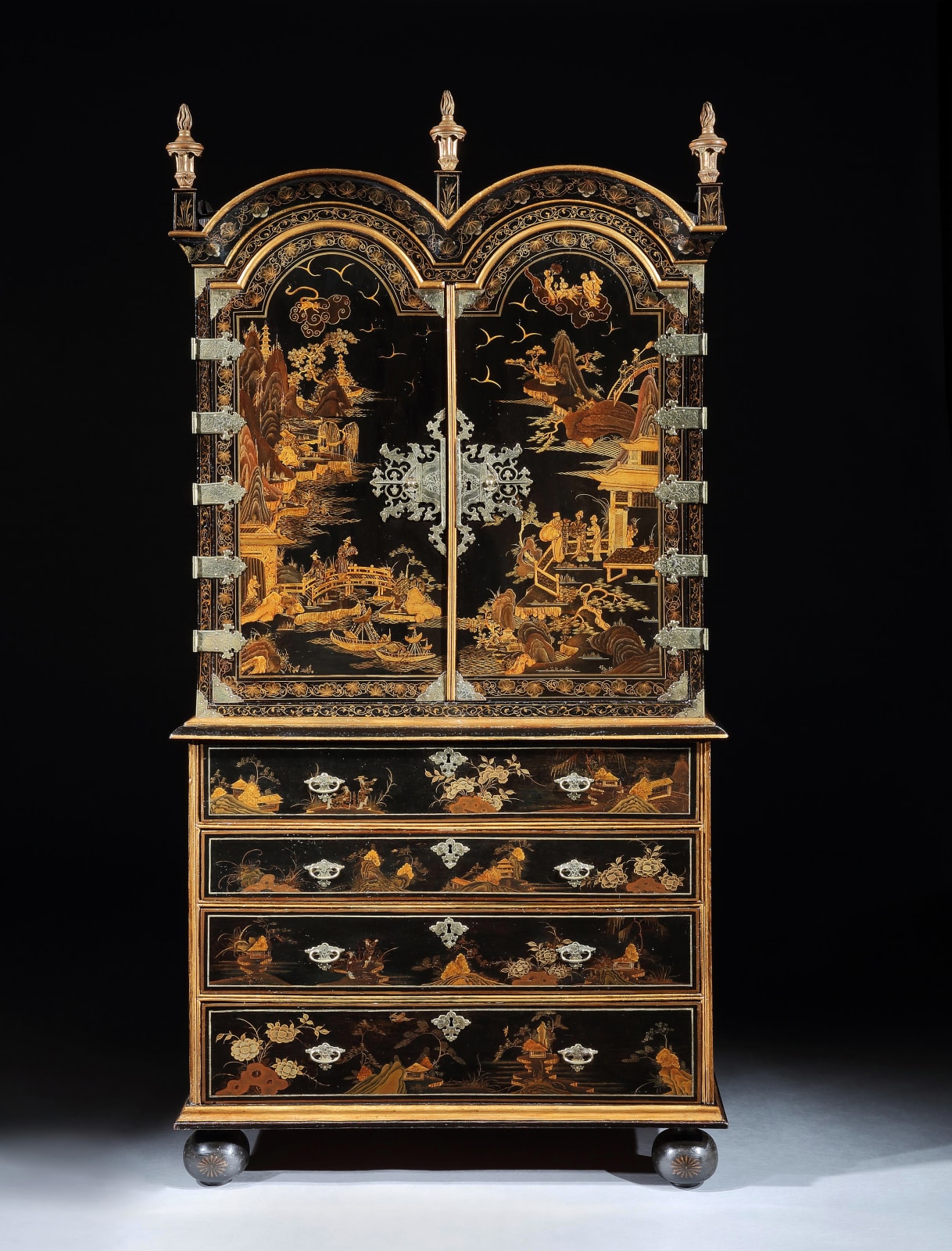 A RARE QUEEN ANNE BLACK AND GILT-JAPANNED SECRETAIRE-CABINET, ENGLISH, CIRCA 1715