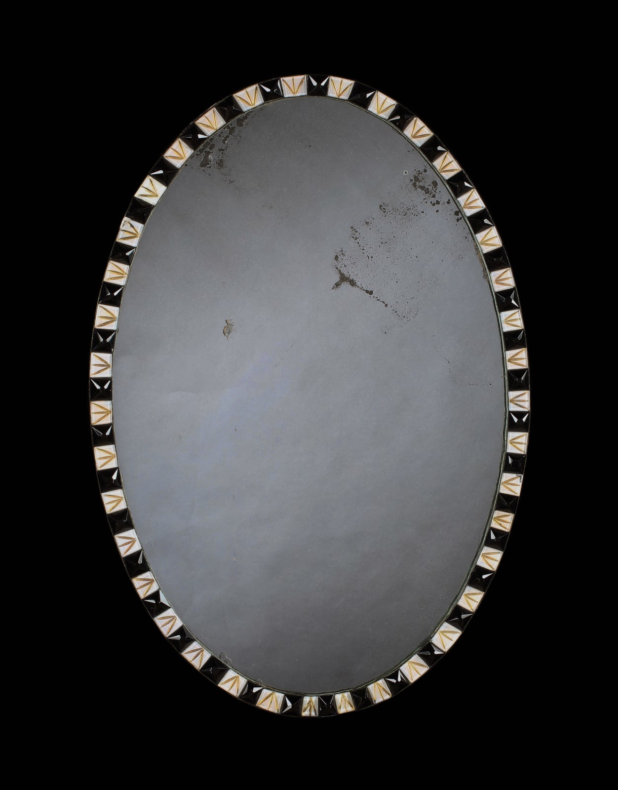 A GEORGE III IRISH CUT-GLASS MIRROR IN THE MANNER OF JOHN DEDEREK AYCKBOUM, IRISH, 1785-90