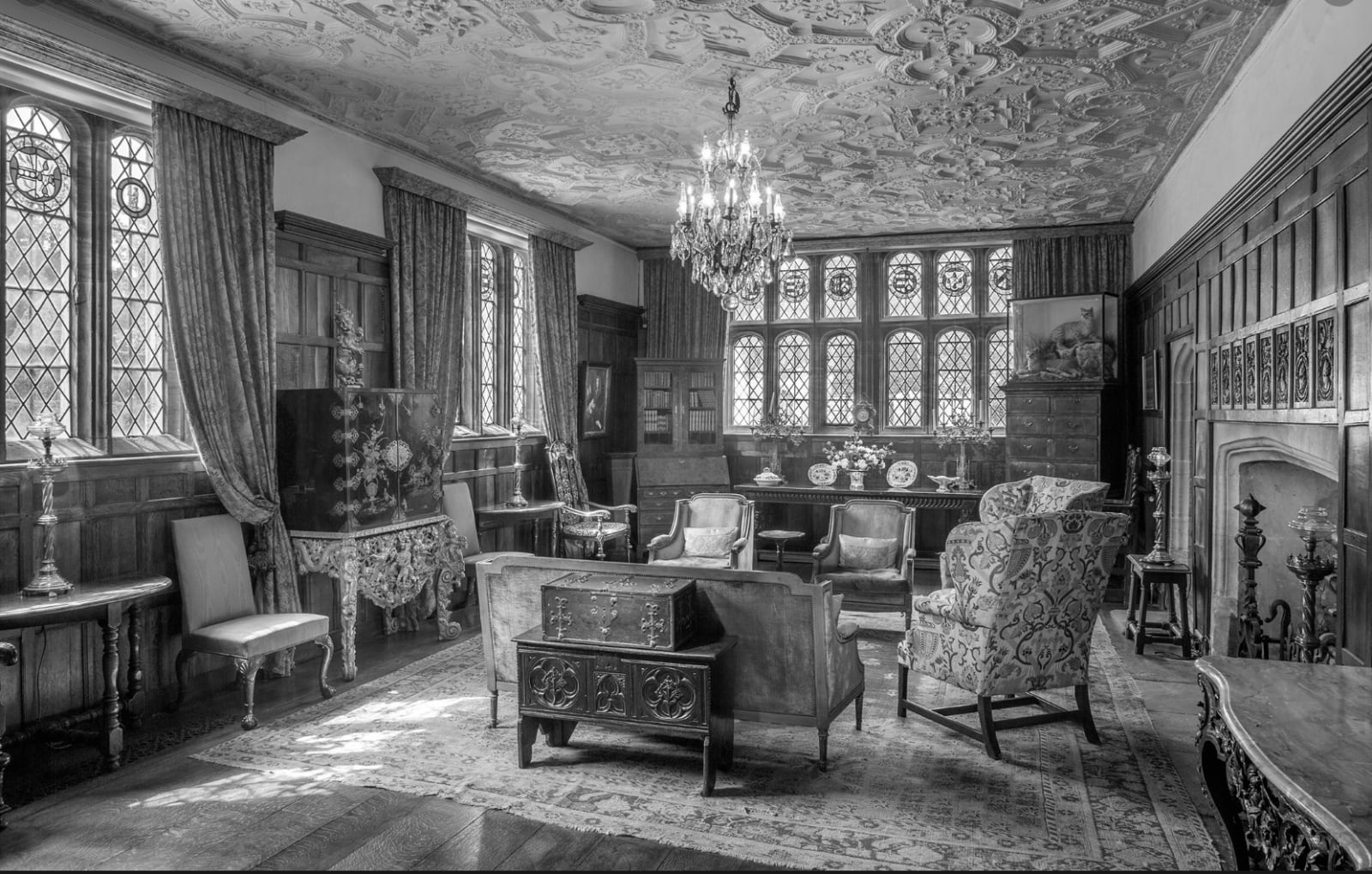 THE ATHELHAMPTON HOUSE CABIBET-ON-STAND, ENGLISH, CIRCA 1690