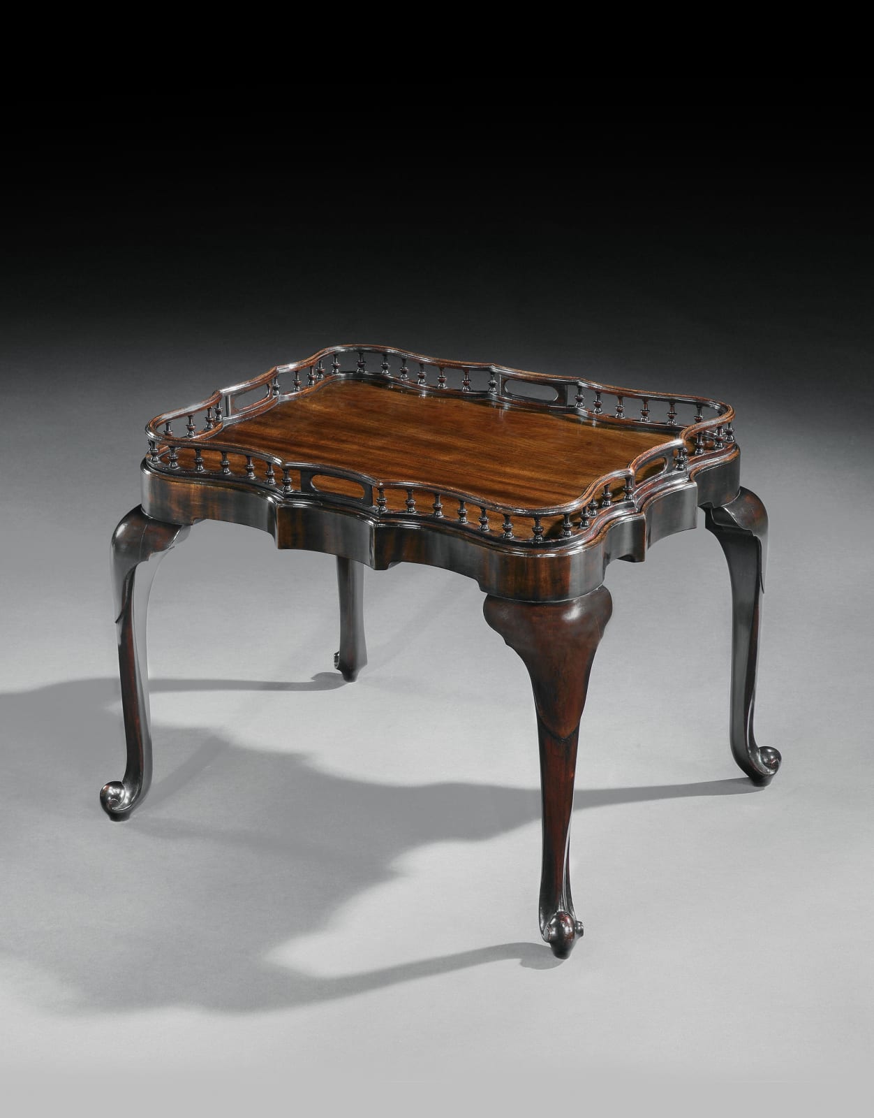 A GEORGE III SERPENTINE MAHOGANY TRAY , English, circa 1770