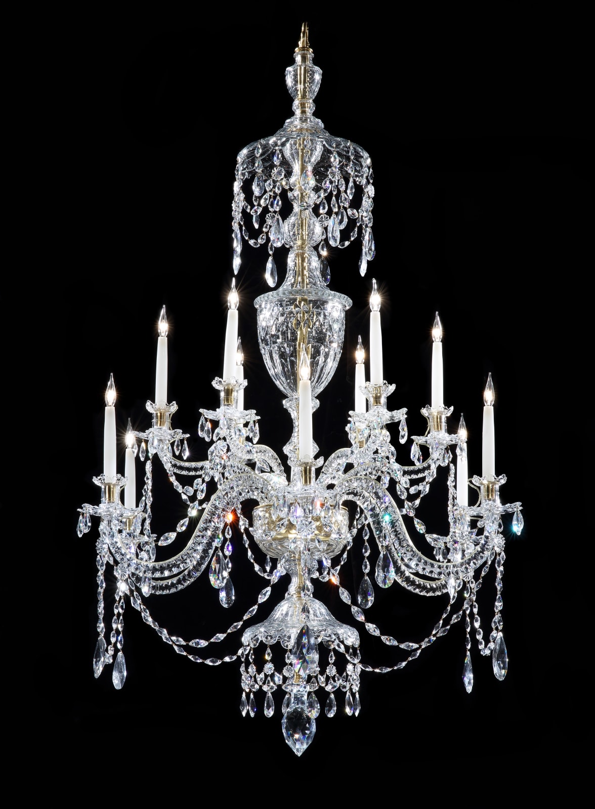 A GEORGE III CHANDELIER ATTRIBUTED TO PARKER & PERRY, English, circa 1780