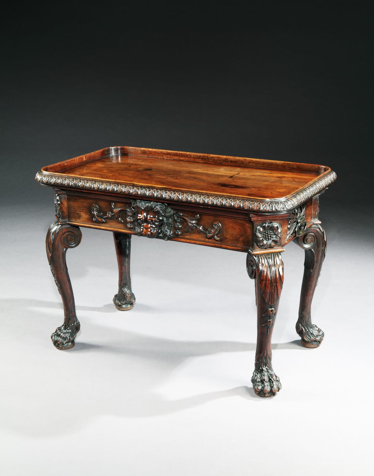 A GEORGE II PERIOD MAHOGANY CENTRE TABLE, English, circa 1740