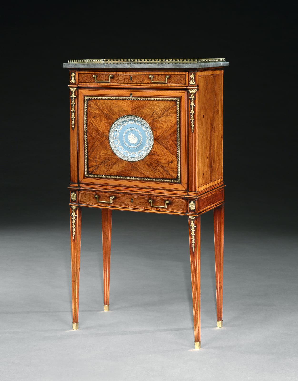 A GEORGE III SECRÉTAIRE À ABBATANT, English, circa 1795