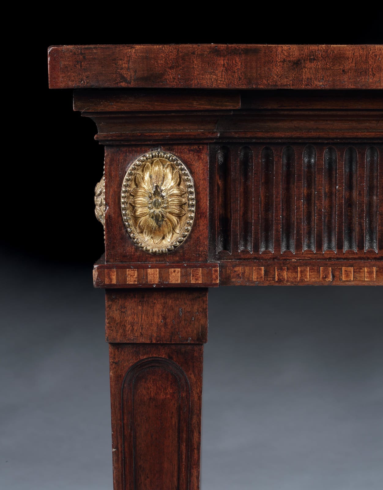 A GEORGE III MAHOGANY SERVING TABLE , English, circa 1775