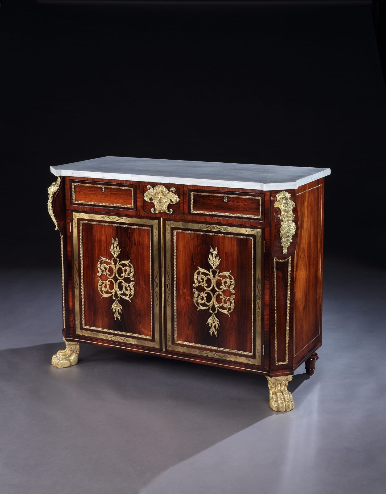 A PAIR OF REGENCY ROSEWOOD SIDE CABINETS, English, circa 1815