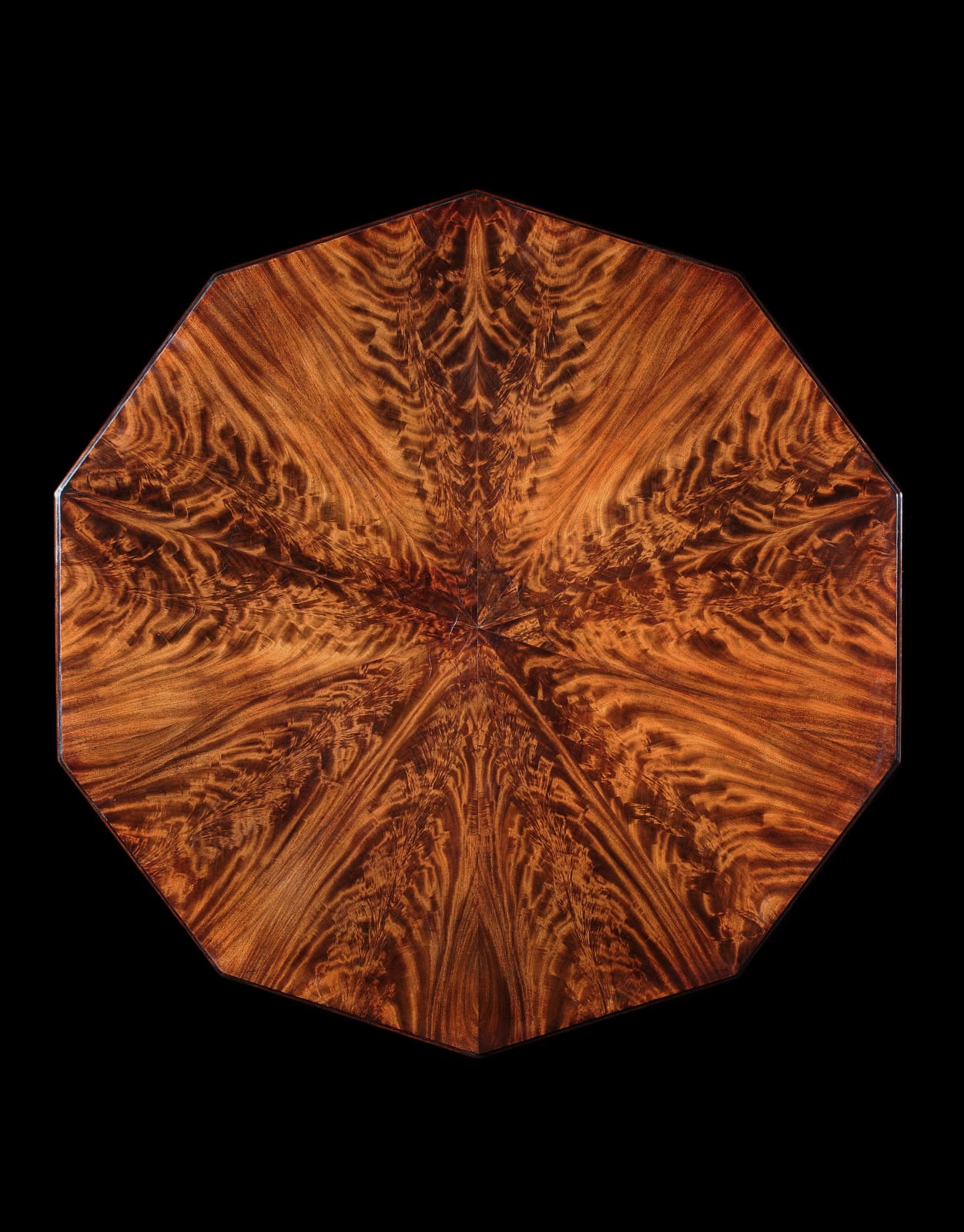 A GEORGE III MAHOGANY TRIPOD TABLE, English, circa 1770
