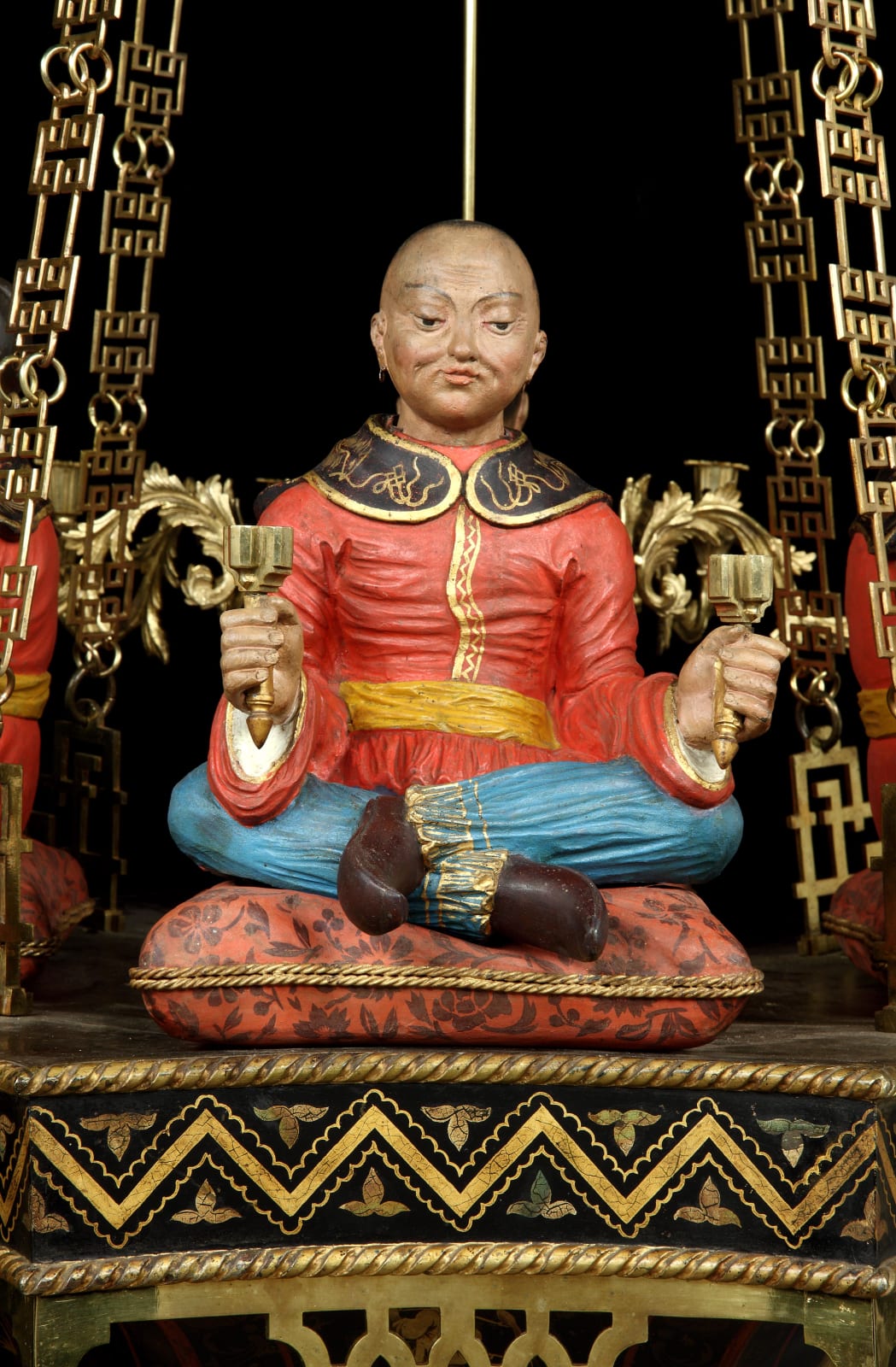 A REGENCY TWENTY FOUR LIGHT CHANDELIER, English: circa 1825