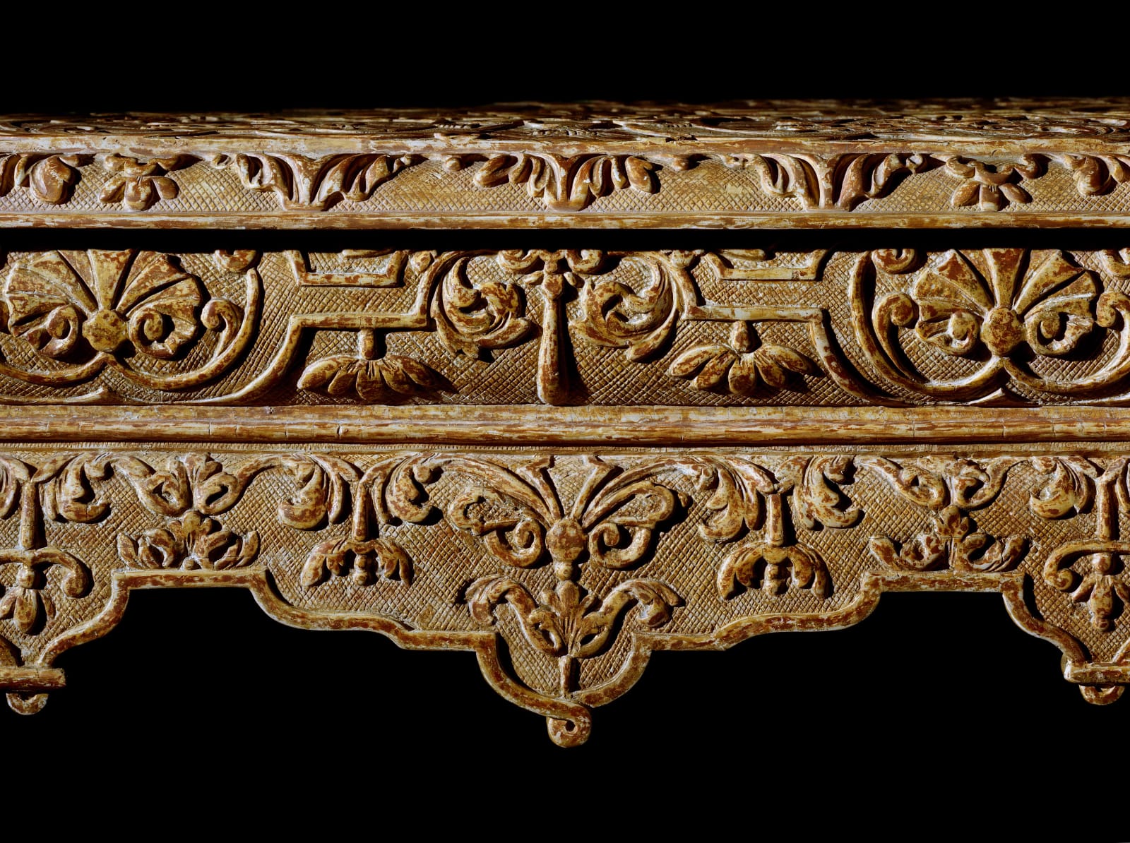 A WILLIAM AND MARY GILT GESSO SIDE TABLE, English, circa 1690