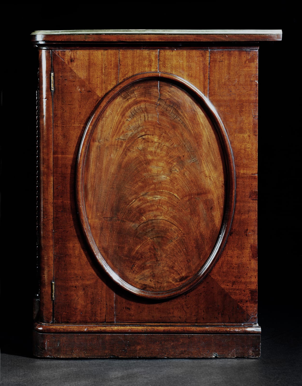 A MAHOGANY COMMODE ATTRIBUTED TO JOHN BRADBURN, English, circa 1765