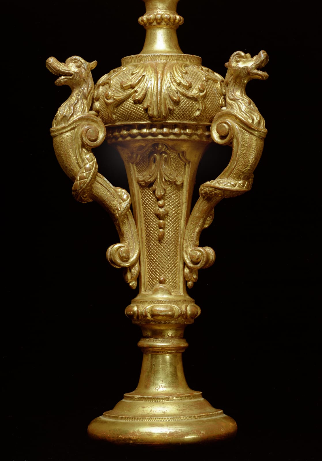 A QUEEN ANNE GILTWOOD AND GILT-METAL CHANDELIER, English, circa 1710