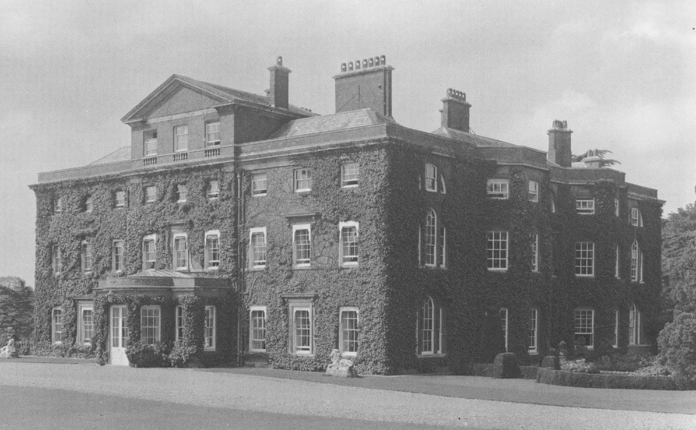 THE BROCKET HALL SETTEES, English, 1773