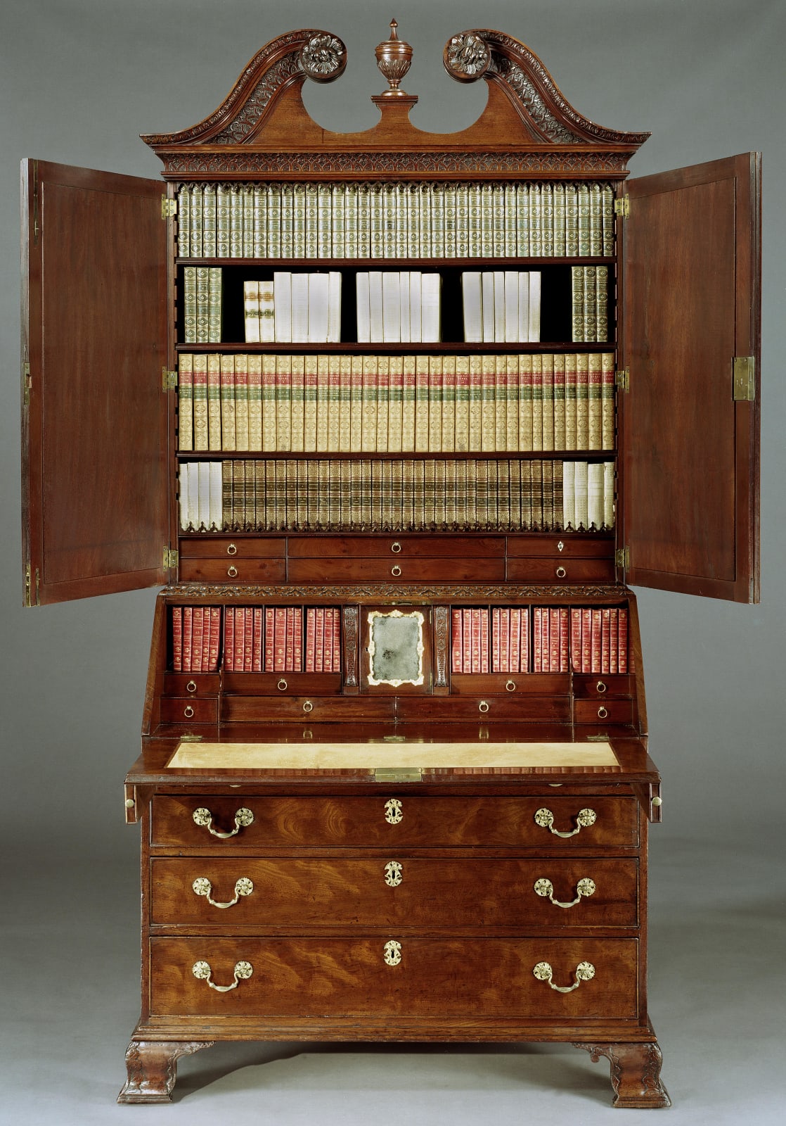 THE DAVID STYLE BUREAU CABINET, English, circa 1770