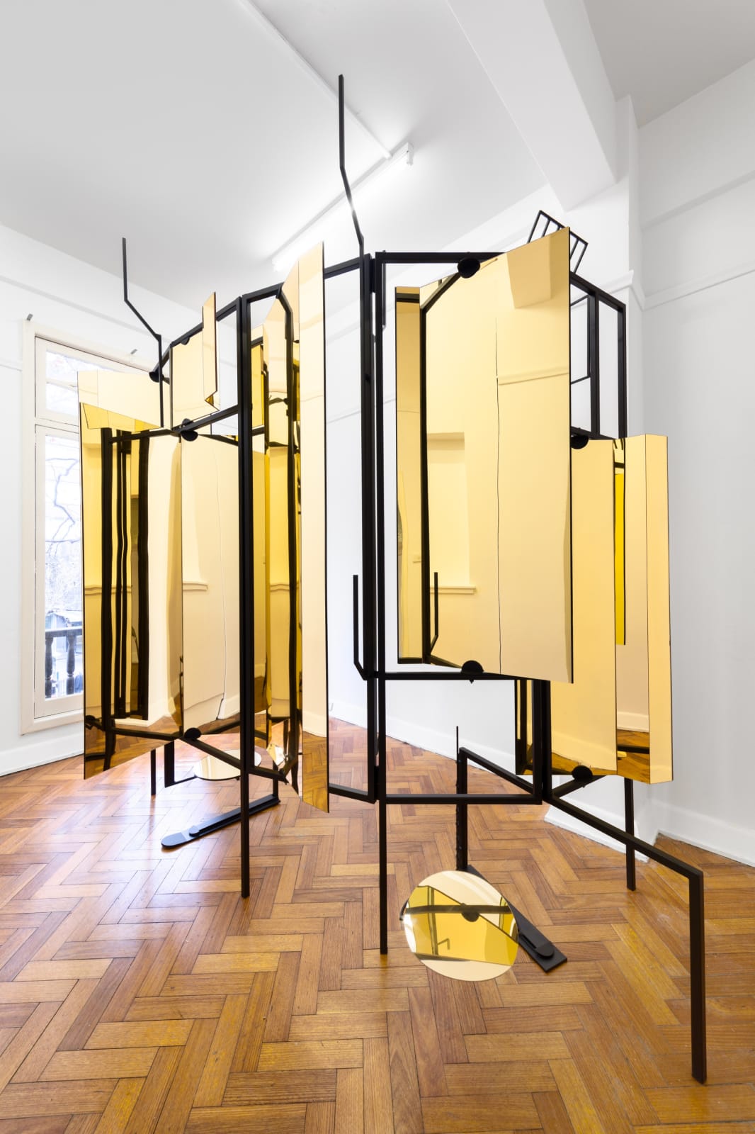 Lisa Young, Goldrush, 2016 Installaiton view Photo: Matthew Stanton