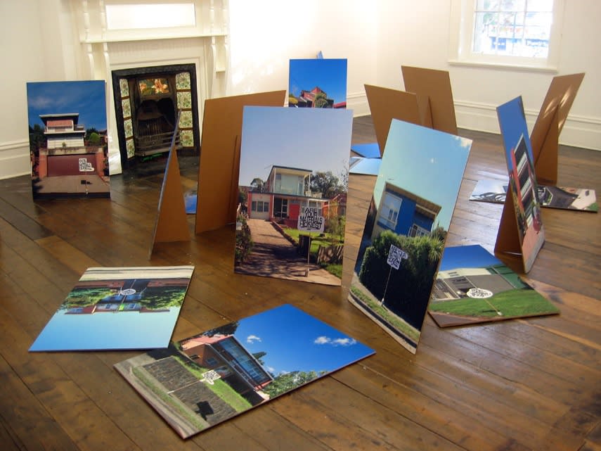 Simone Slee, Houses that are happy to help with at least one of the possible problems of art, 2010 23...