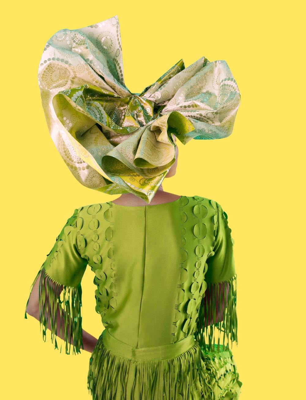 Medina Dugger, Chartreuse Gele de la série CHROMA: une ode à J.D. ‘Okhai Ojeikere’, 2017