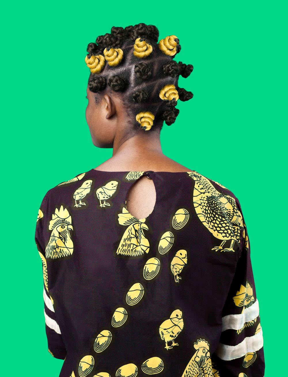 Medina Dugger, Golden Eggs de la série CHROMA: une ode à J.D. ‘Okhai Ojeikere’, 2017