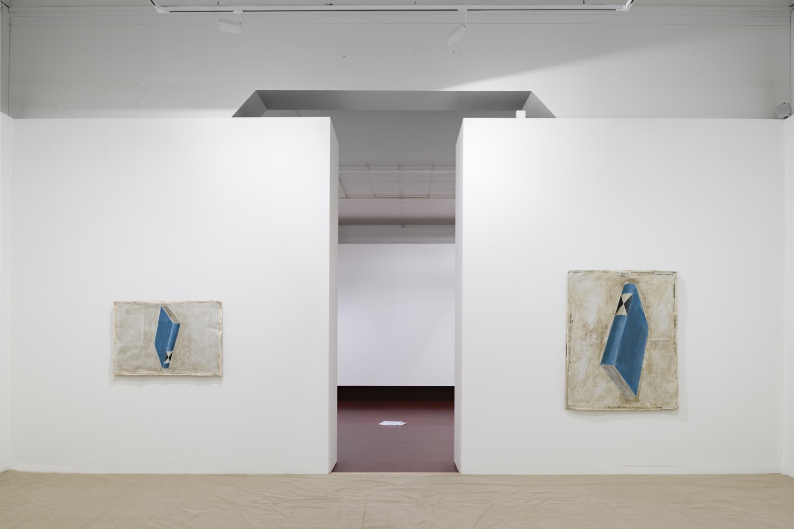 image of Manders sculpture, Manders installation at Parcours in Basel