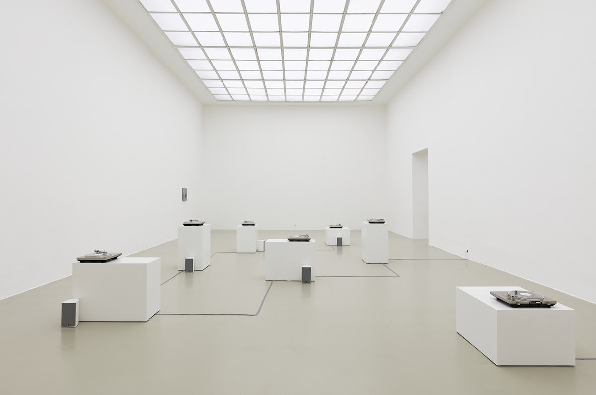 Susan Philipsz seven tears installation