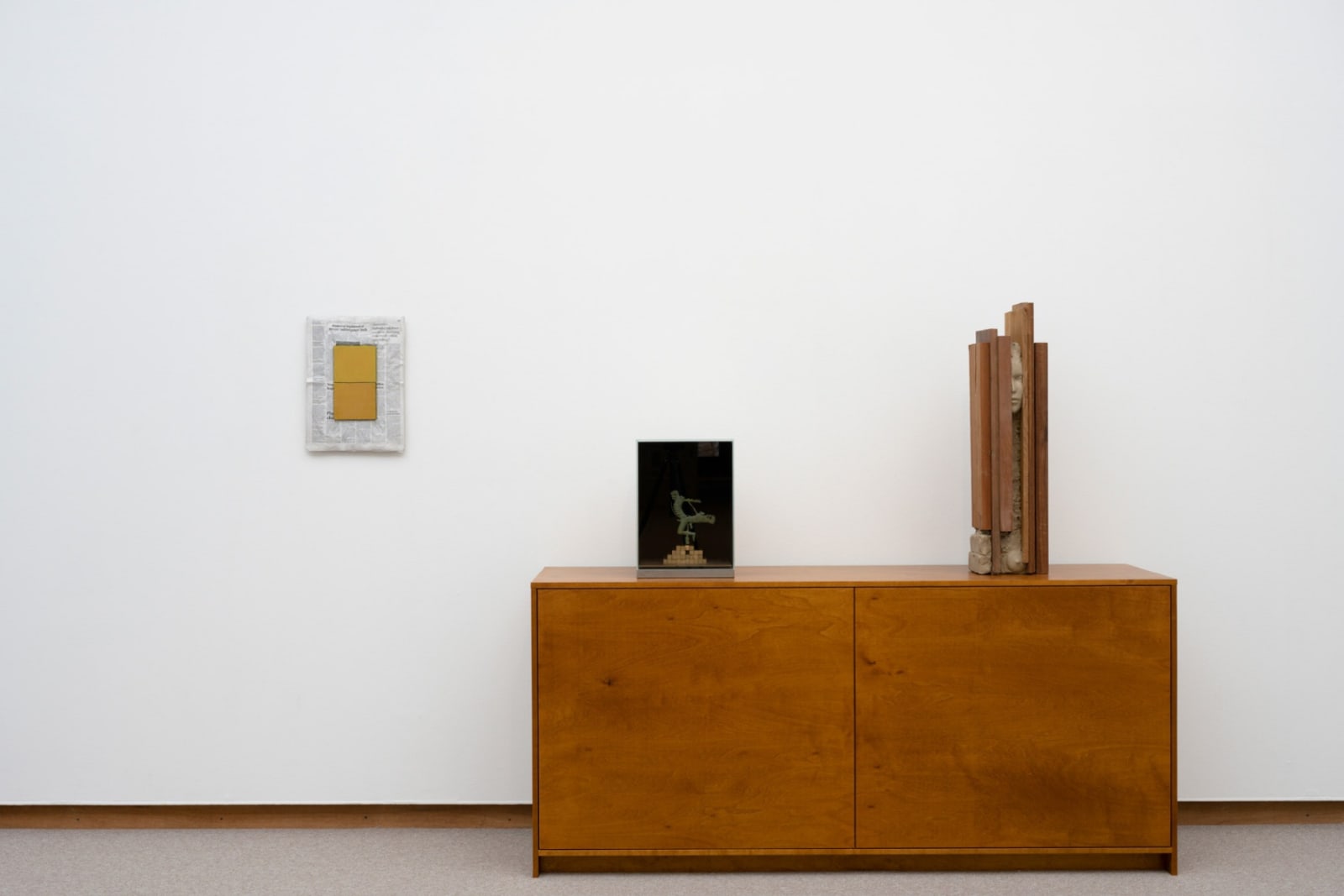 Image of Installation view of Mark Manders exhibition at Bonnefanten Museum