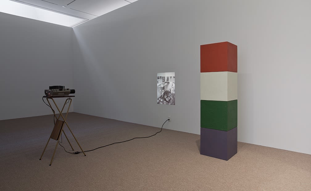 Image of Mark Manders sculptures installation view
