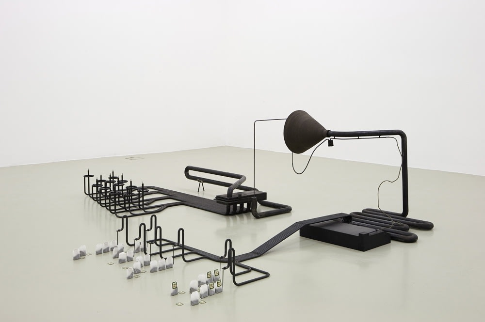 image of Mark Manders black sculpture