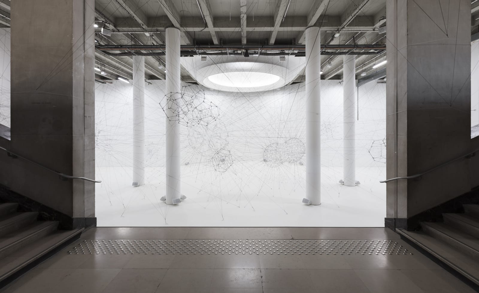 installation image of Saraceno exhibition at Palais de Tokyo