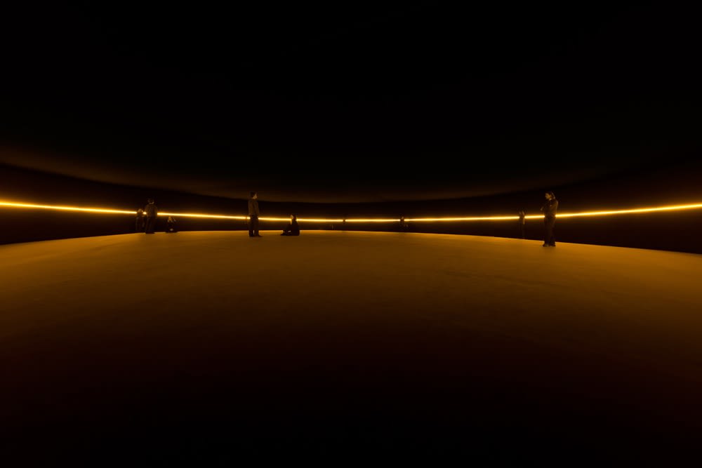 image of Olafur Eliasson light as horizon line in dark room