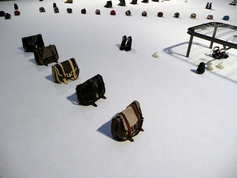 image of Steinbach floor installation with objects