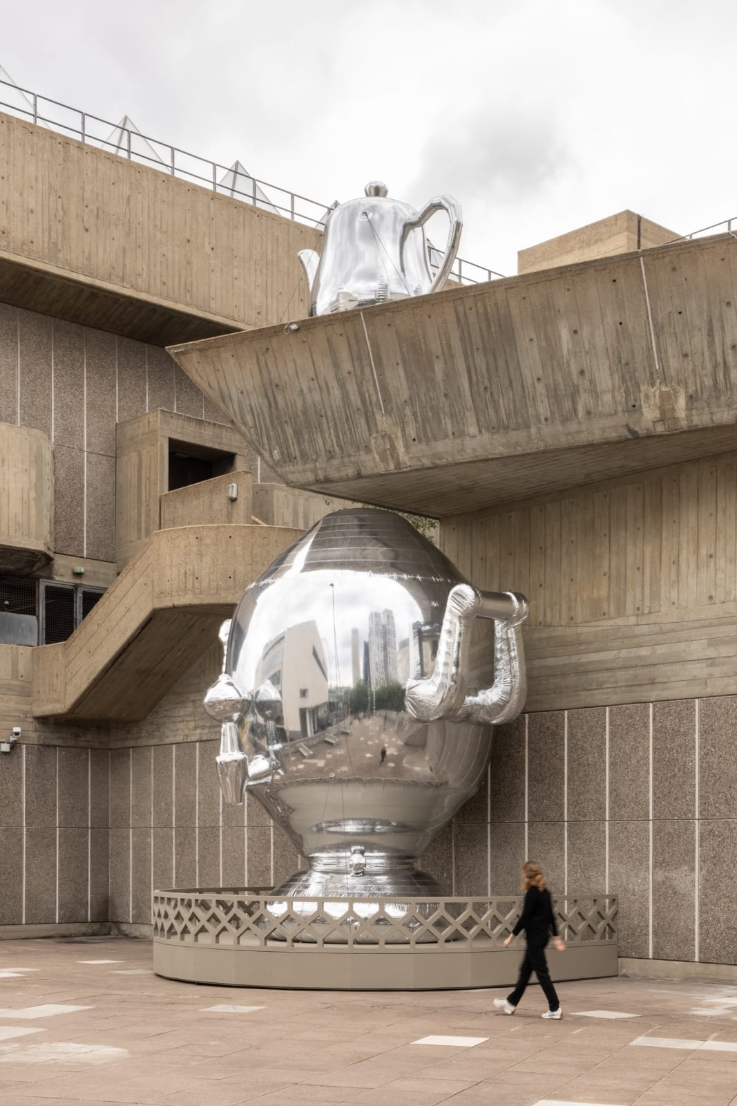Installation image of Slavs and Tatars: Samovar
