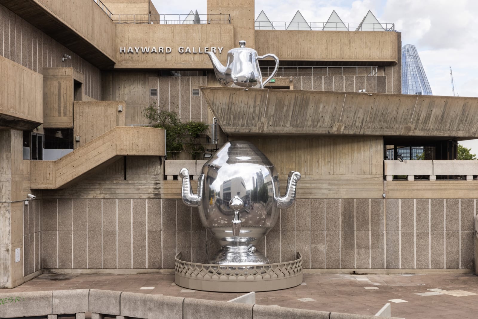 Installation image of Slavs and Tatars: Samovar