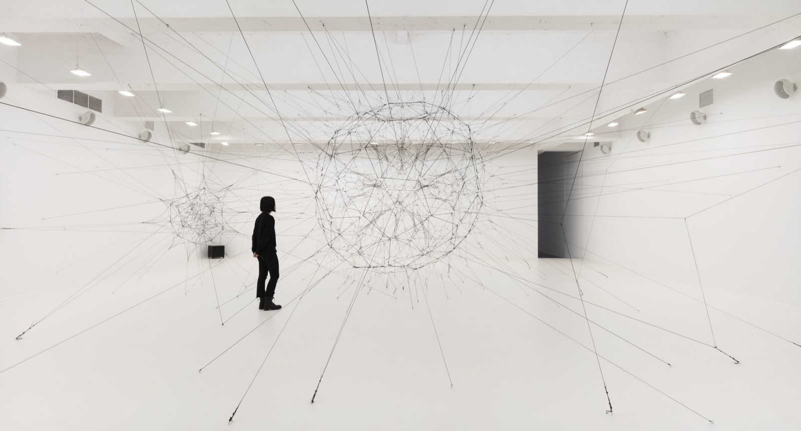 Installation image of Tomas Saraceno Silent Autumn