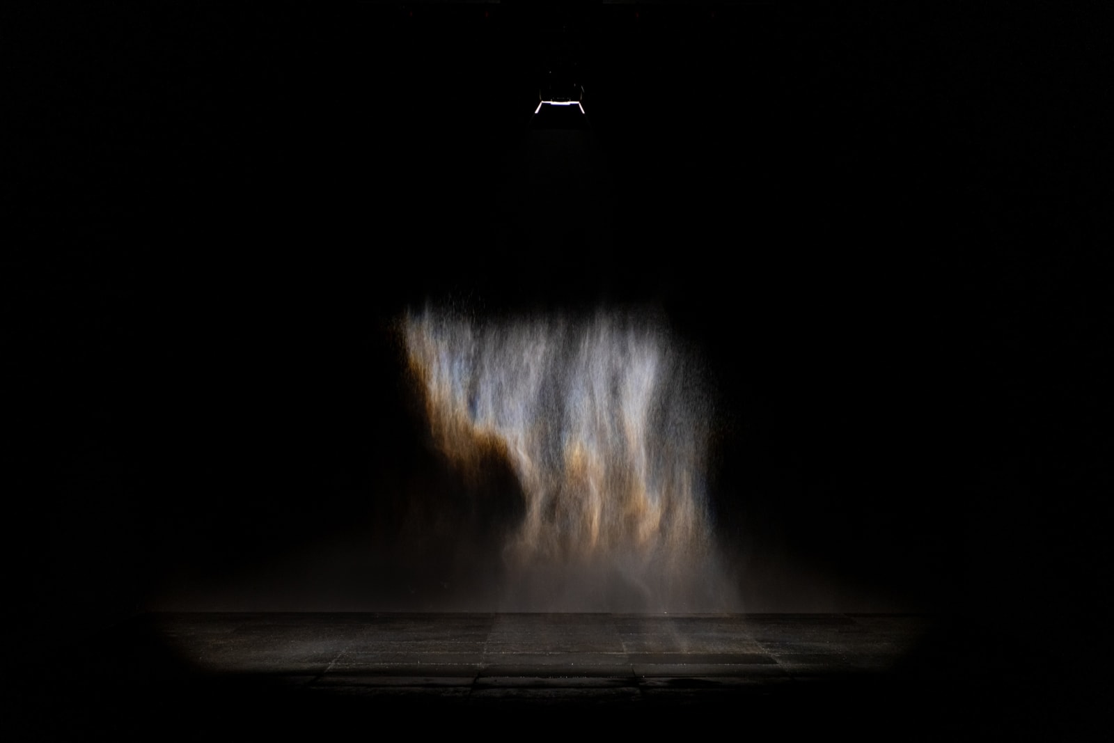 Installation view of Olafur Eliasson: Nel tuo tempo