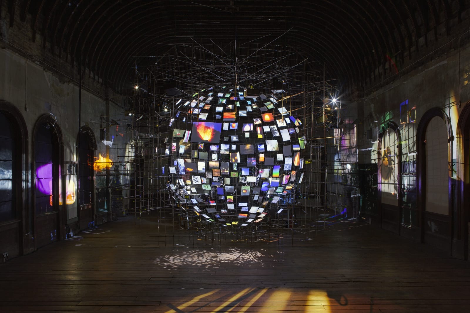 Image of Sarah Sze: Metronome.