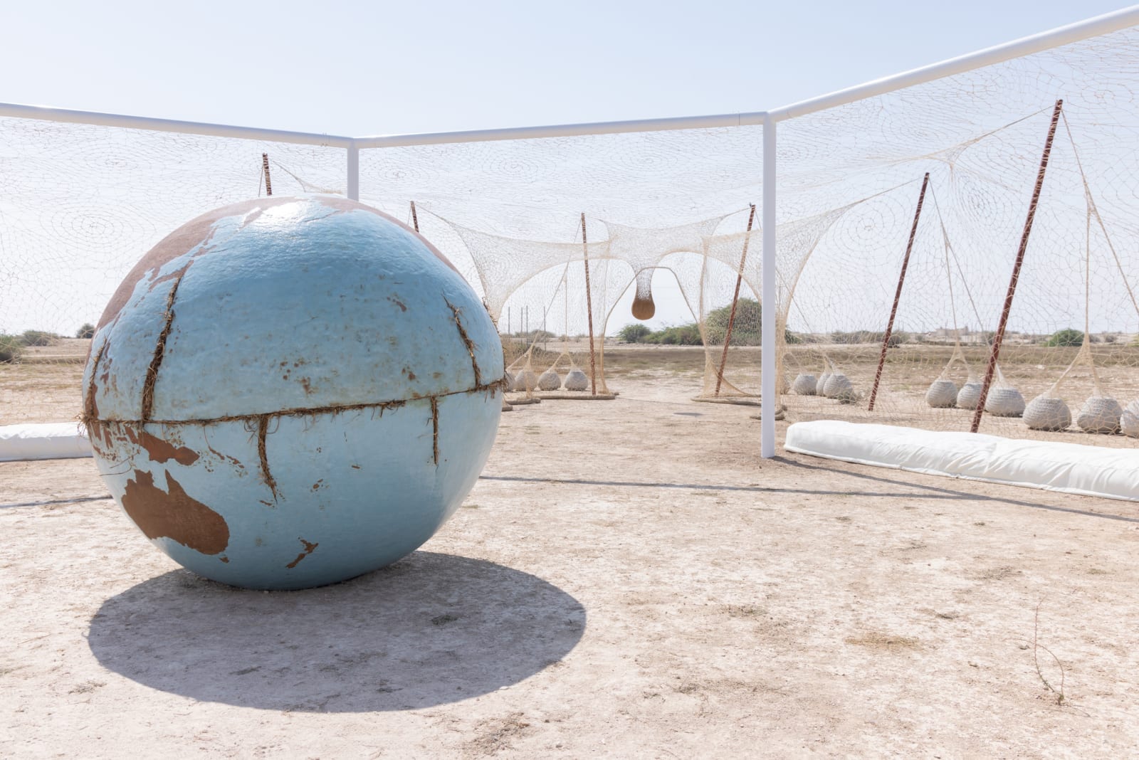 Image of Ernesto Neto, SlugTurtle, TemplEarth, 2022.