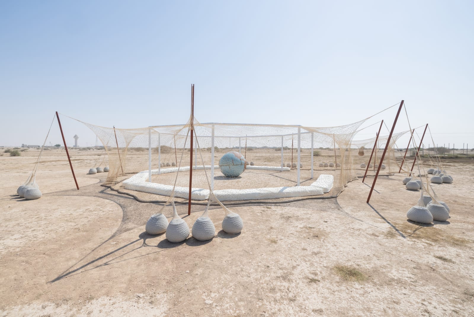 Image of Ernesto Neto, SlugTurtle, TemplEarth, 2022.