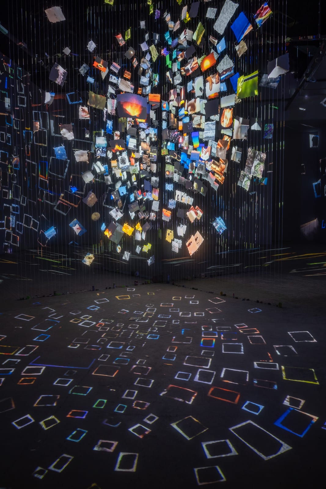 Sarah Sze, Pictures at an Exhibition at The Thailand Biennial, 2023. © Sarah Sze