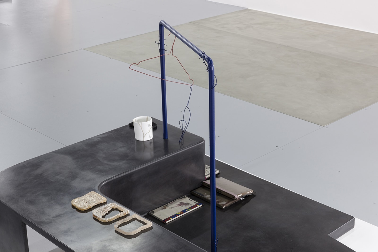 Image of Magali Reus: Particle Of Inch installation.
