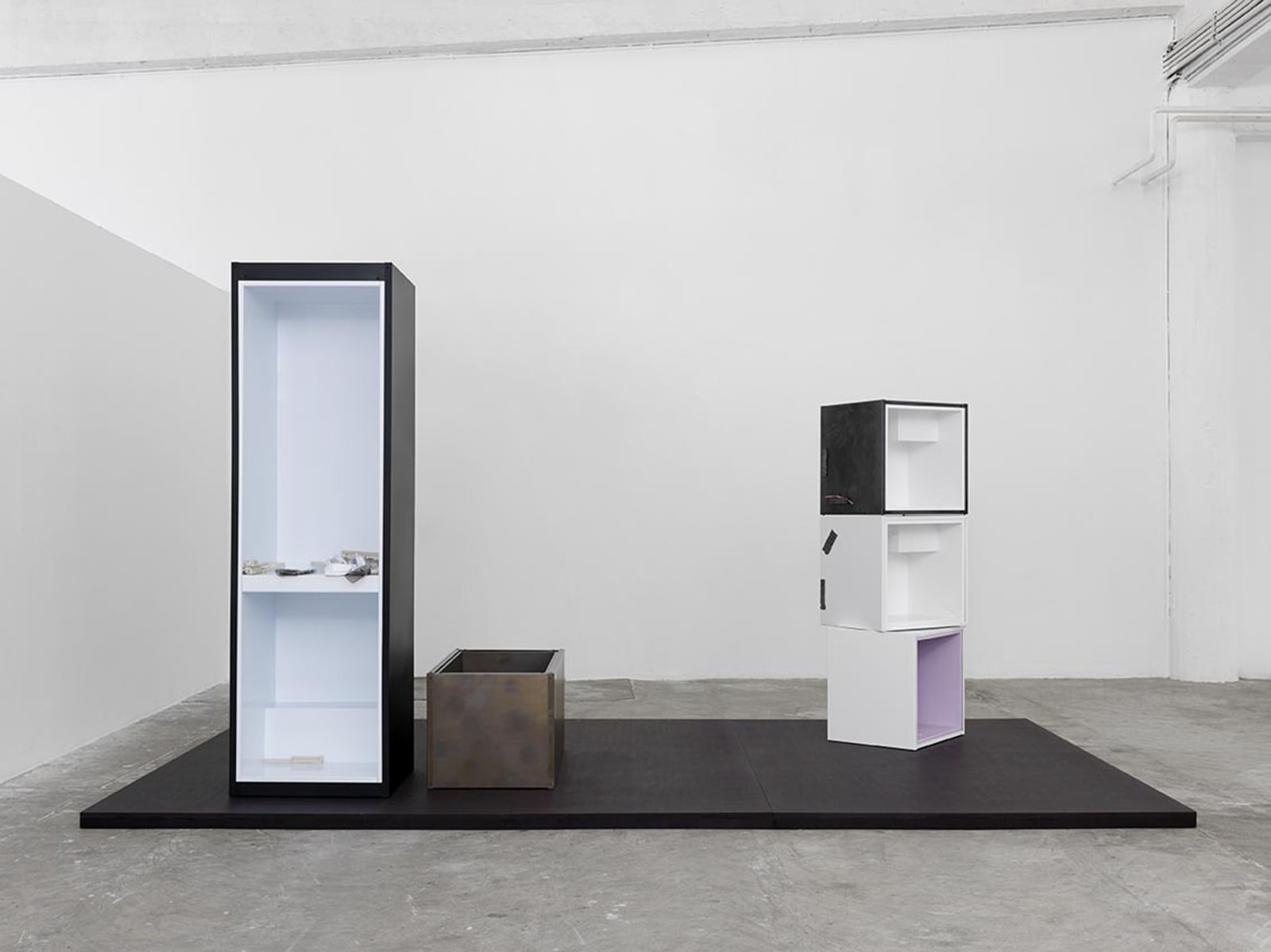 Installation view of Magali Reus: DINOSAURS.